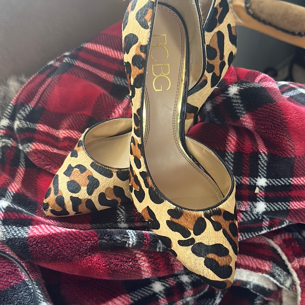 BCBG PARIS❤️ Heels sz 8.5 clean perfect 😍
